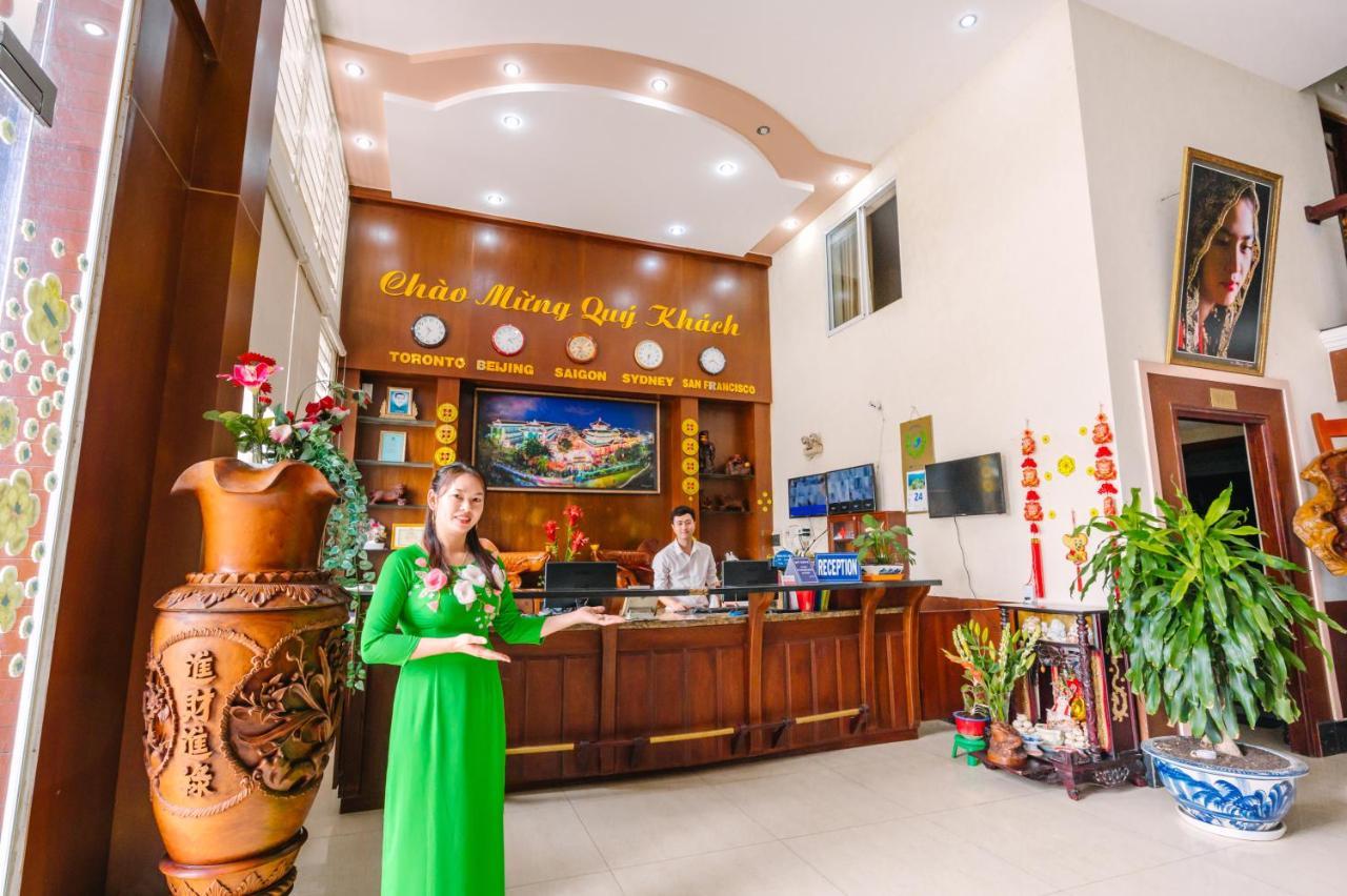 Hoang Duc Hotel Chau Doc Dış mekan fotoğraf